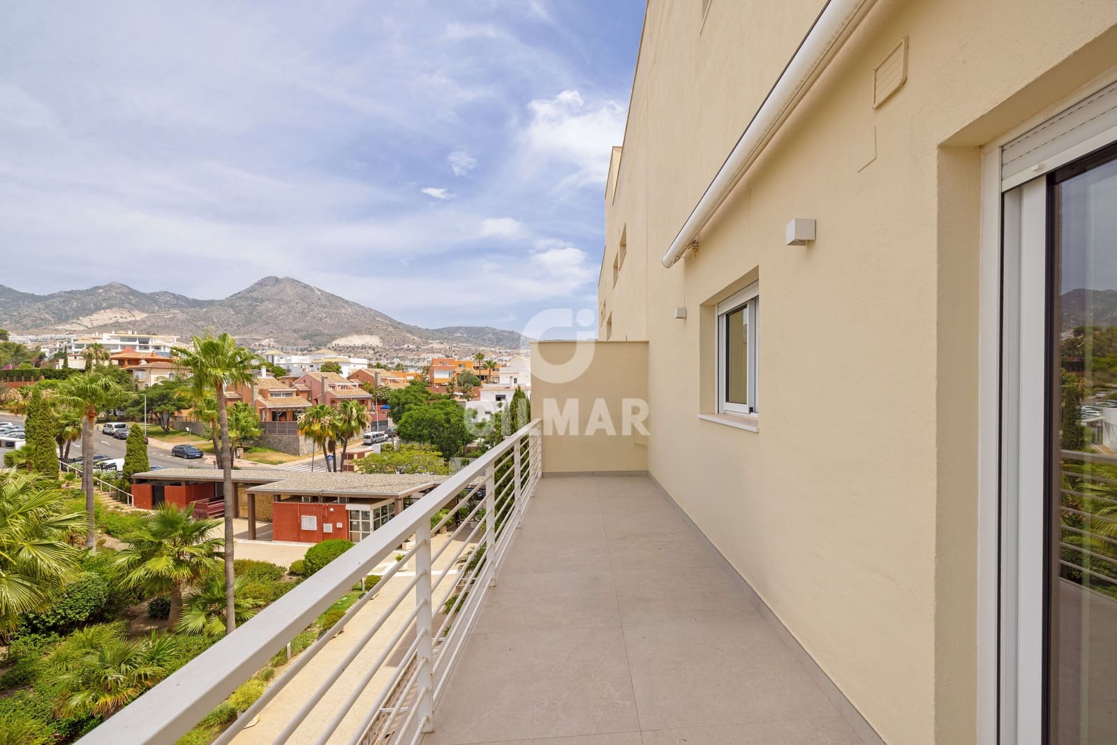 4 soveværelse Lejlighed til salg i Torrequebrada med swimmingpool garage - € 1.090.000 (Ref: 9921528)