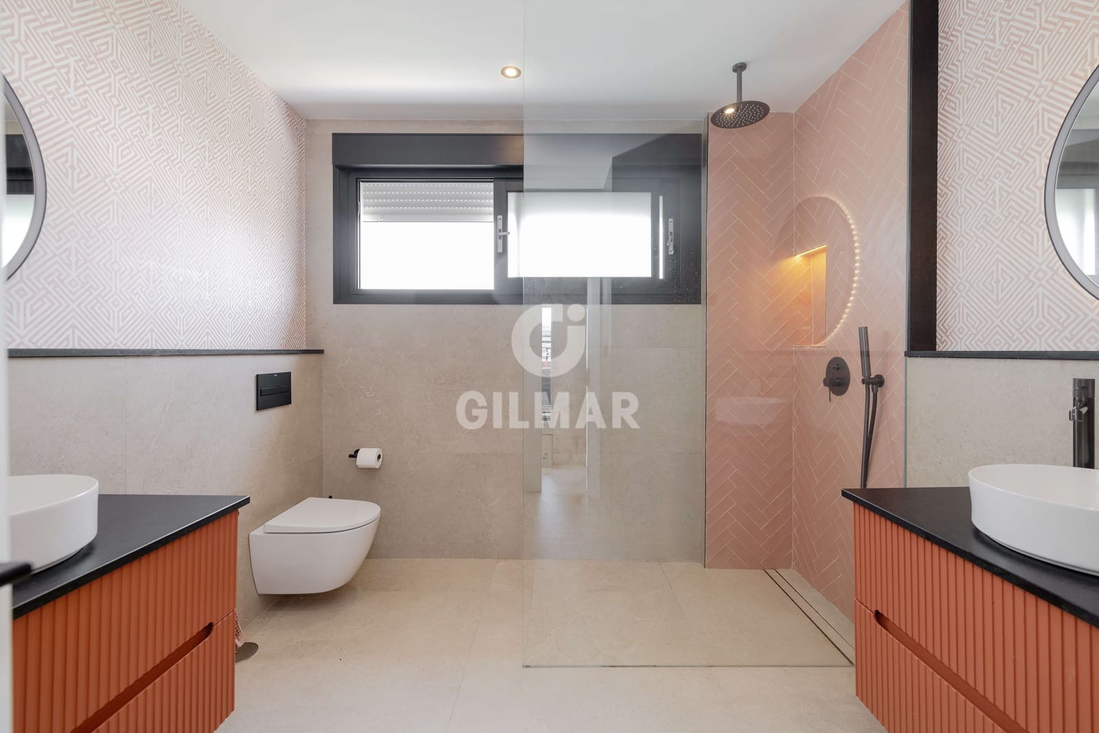 4 soveværelse Lejlighed til salg i Torrequebrada med swimmingpool garage - € 1.090.000 (Ref: 9921528)