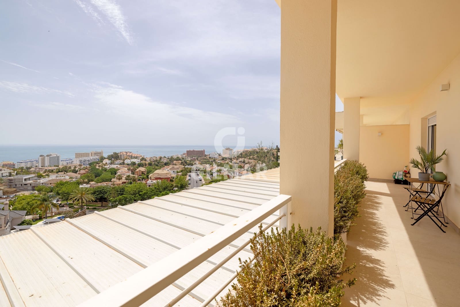 4 soveværelse Lejlighed til salg i Torrequebrada med swimmingpool garage - € 1.090.000 (Ref: 9921528)