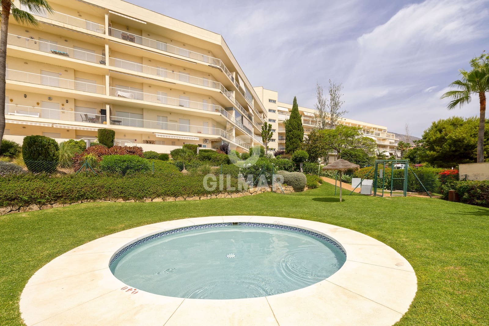 4 soveværelse Lejlighed til salg i Torrequebrada med swimmingpool garage - € 1.090.000 (Ref: 9921528)