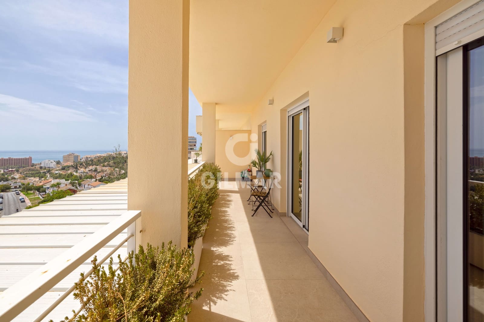 4 soveværelse Lejlighed til salg i Torrequebrada med swimmingpool garage - € 1.090.000 (Ref: 9921528)