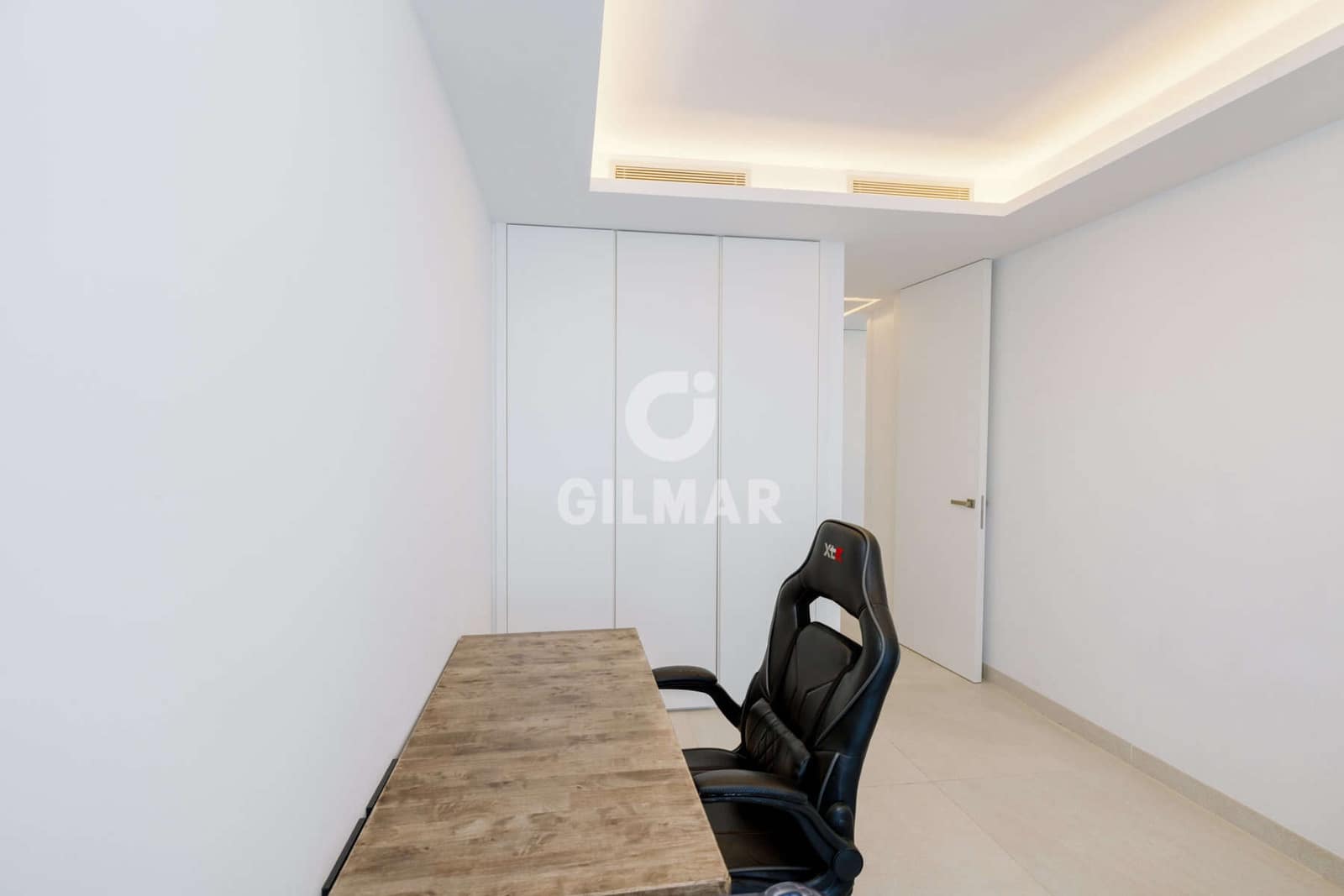 4 camera da letto Villetta Bifamiliare in vendita in Estepona con piscina garage - 3.690.000 € (Rif: 9922889)