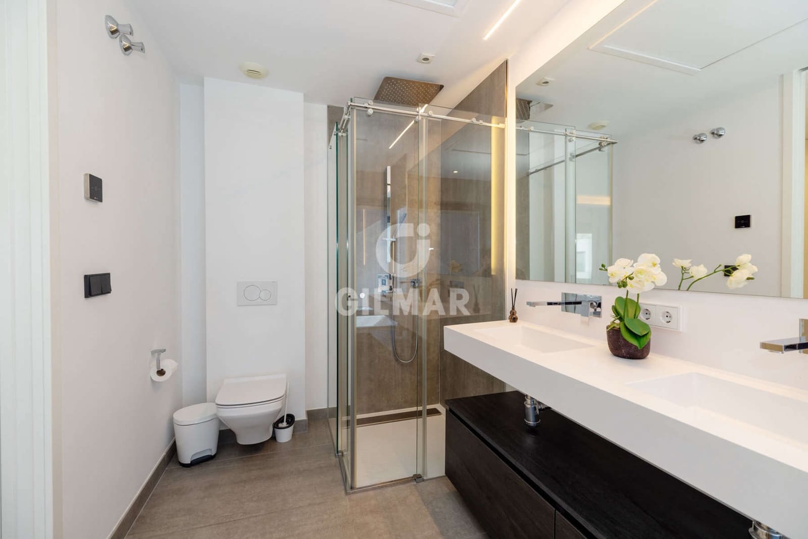 4 camera da letto Villetta Bifamiliare in vendita in Estepona con piscina garage - 3.690.000 € (Rif: 9922889)