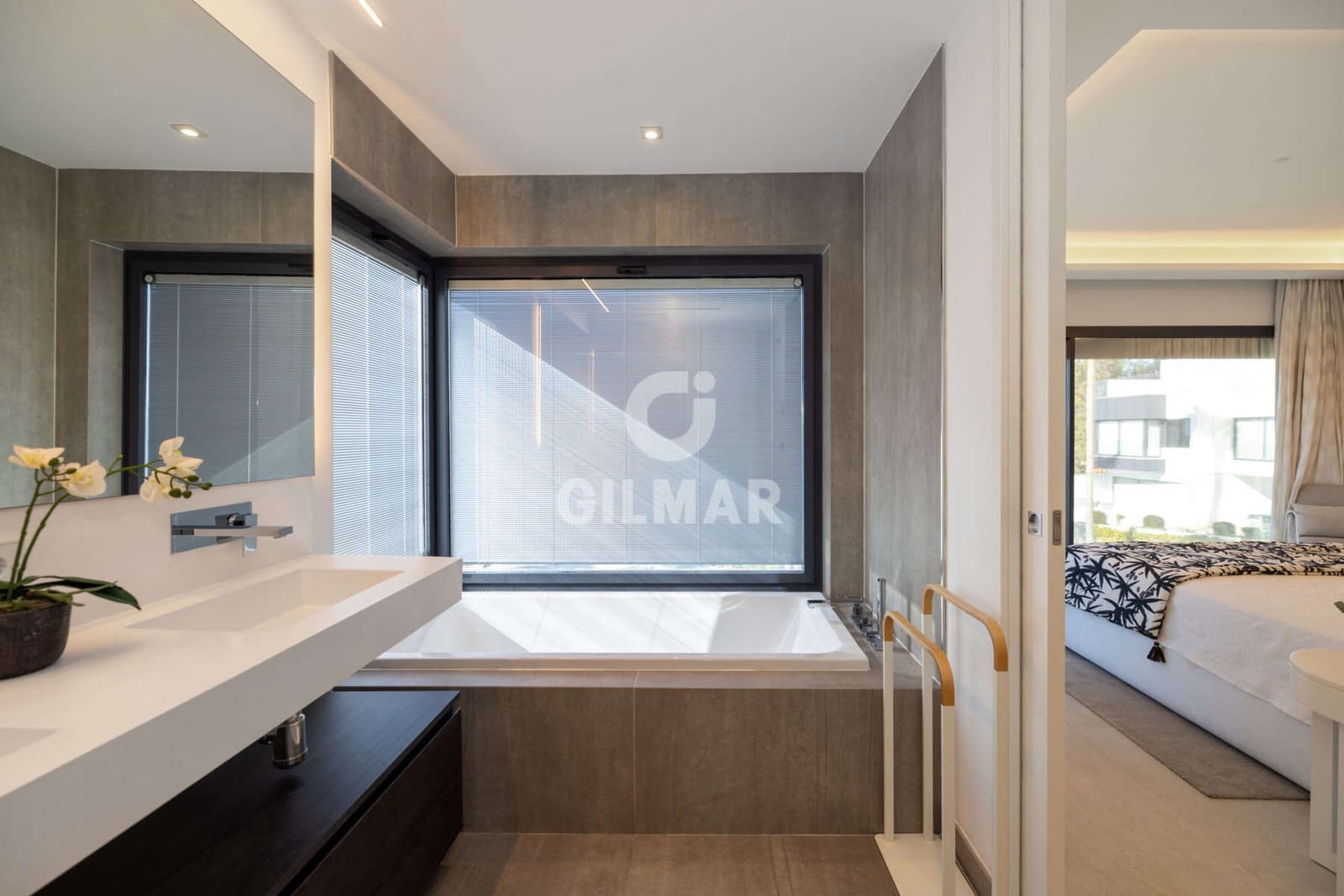 4 camera da letto Villetta Bifamiliare in vendita in Estepona con piscina garage - 3.690.000 € (Rif: 9922889)
