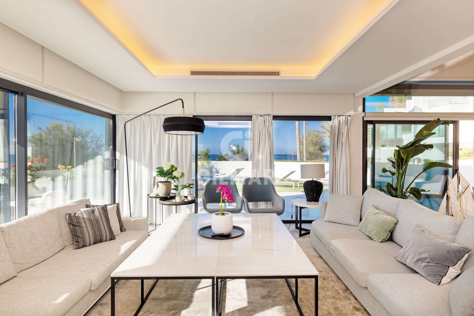4 camera da letto Villetta Bifamiliare in vendita in Estepona con piscina garage - 3.690.000 € (Rif: 9922889)