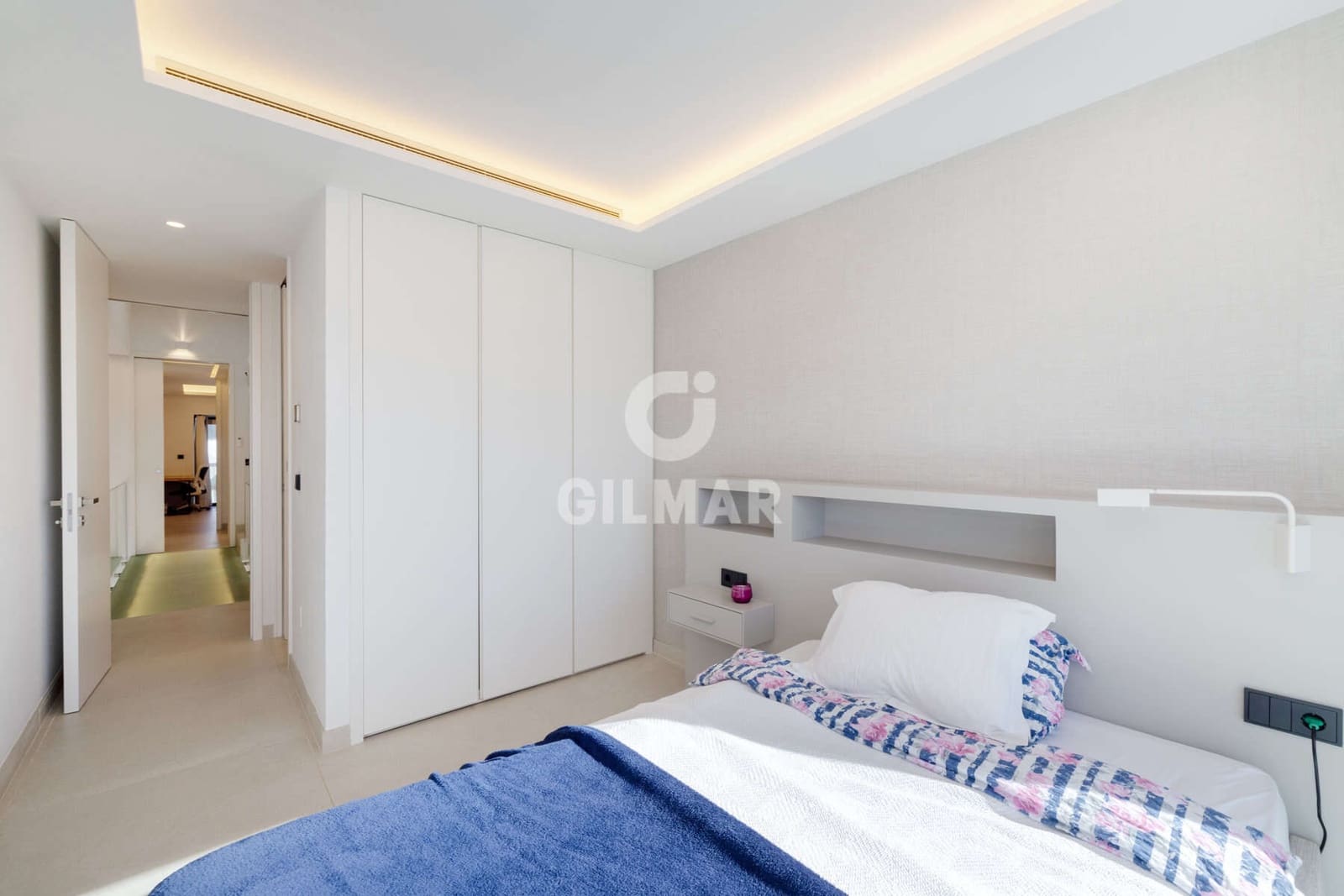 4 camera da letto Villetta Bifamiliare in vendita in Estepona con piscina garage - 3.690.000 € (Rif: 9922889)