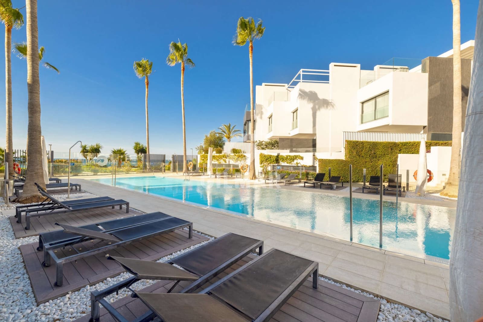 4 camera da letto Villetta Bifamiliare in vendita in Estepona con piscina garage - 3.690.000 € (Rif: 9922889)