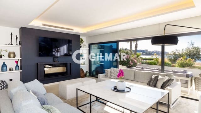 4 soveværelse Semi-Rækkehus til salg i Guadalobón, Estepona med swimmingpool garage - € 3.690.000 (Ref: 9922889)