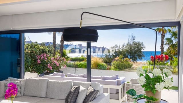 4 soveværelse Semi-Rækkehus til salg i Guadalobón, Estepona med swimmingpool garage - € 3.690.000 (Ref: 9922889)