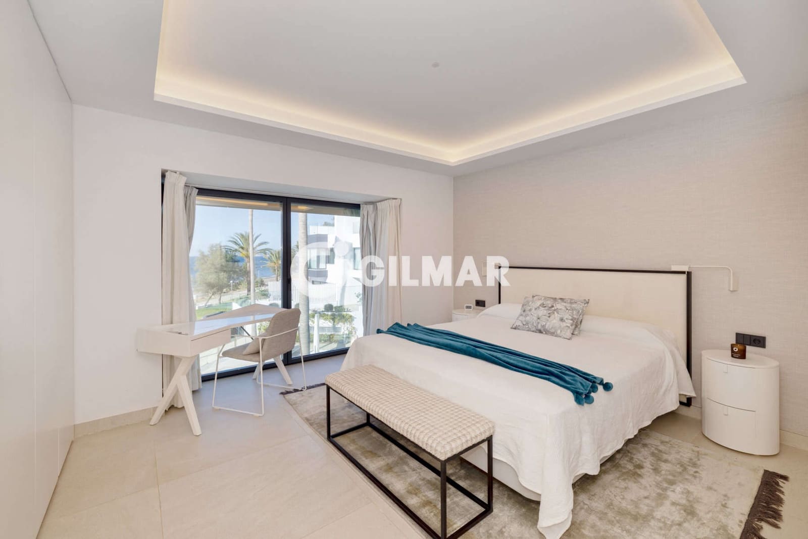 4 bedroom Semi-detached Villa for sale in Estepona with pool garage - € 3,690,000 (Ref: 9922889)