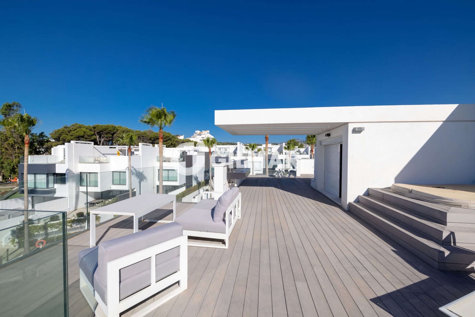 4 bedroom Semi-detached Villa for sale in Estepona with pool garage - € 3,690,000 (Ref: 9922889)