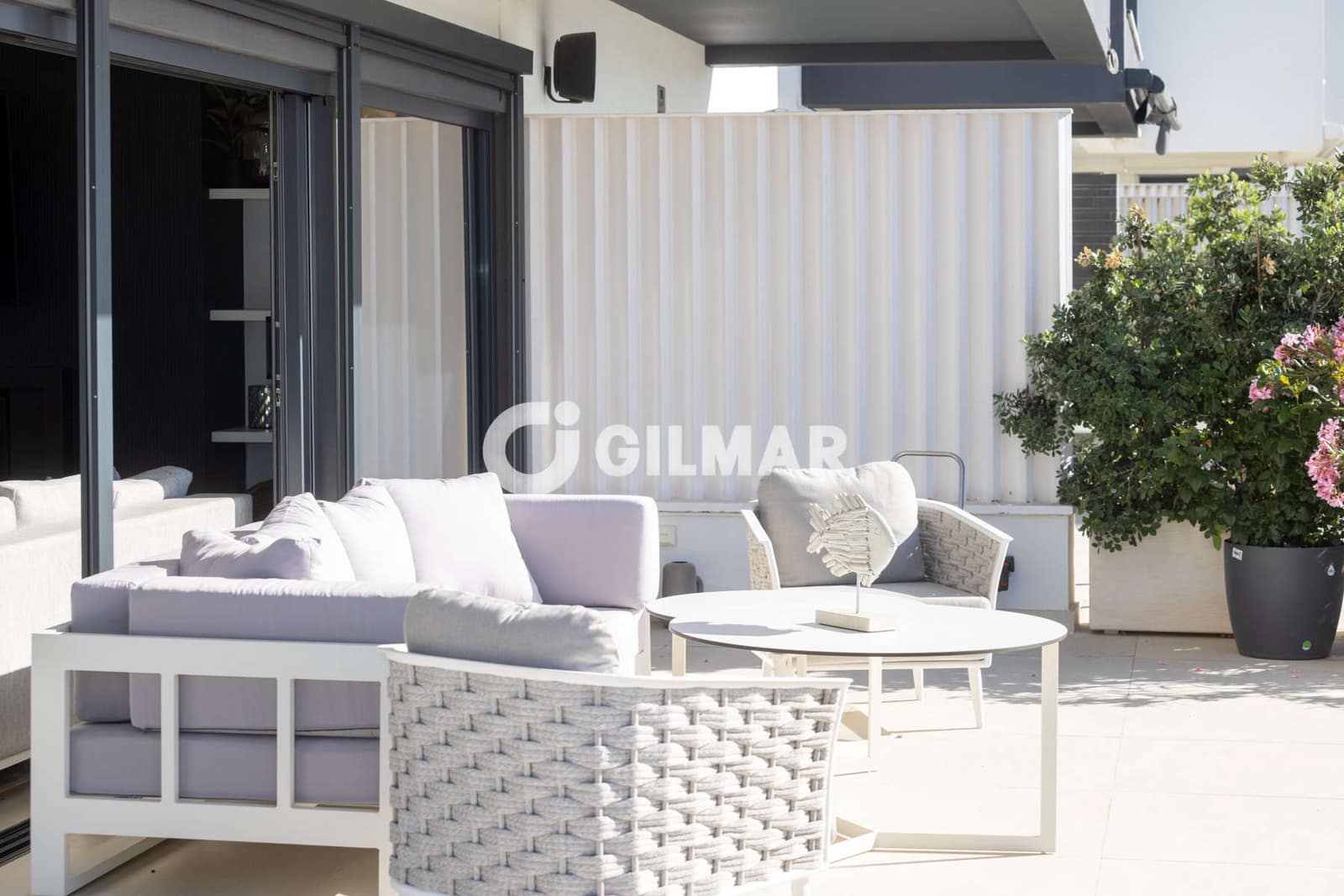 4 bedroom Semi-detached Villa for sale in Estepona with pool garage - € 3,690,000 (Ref: 9922889)