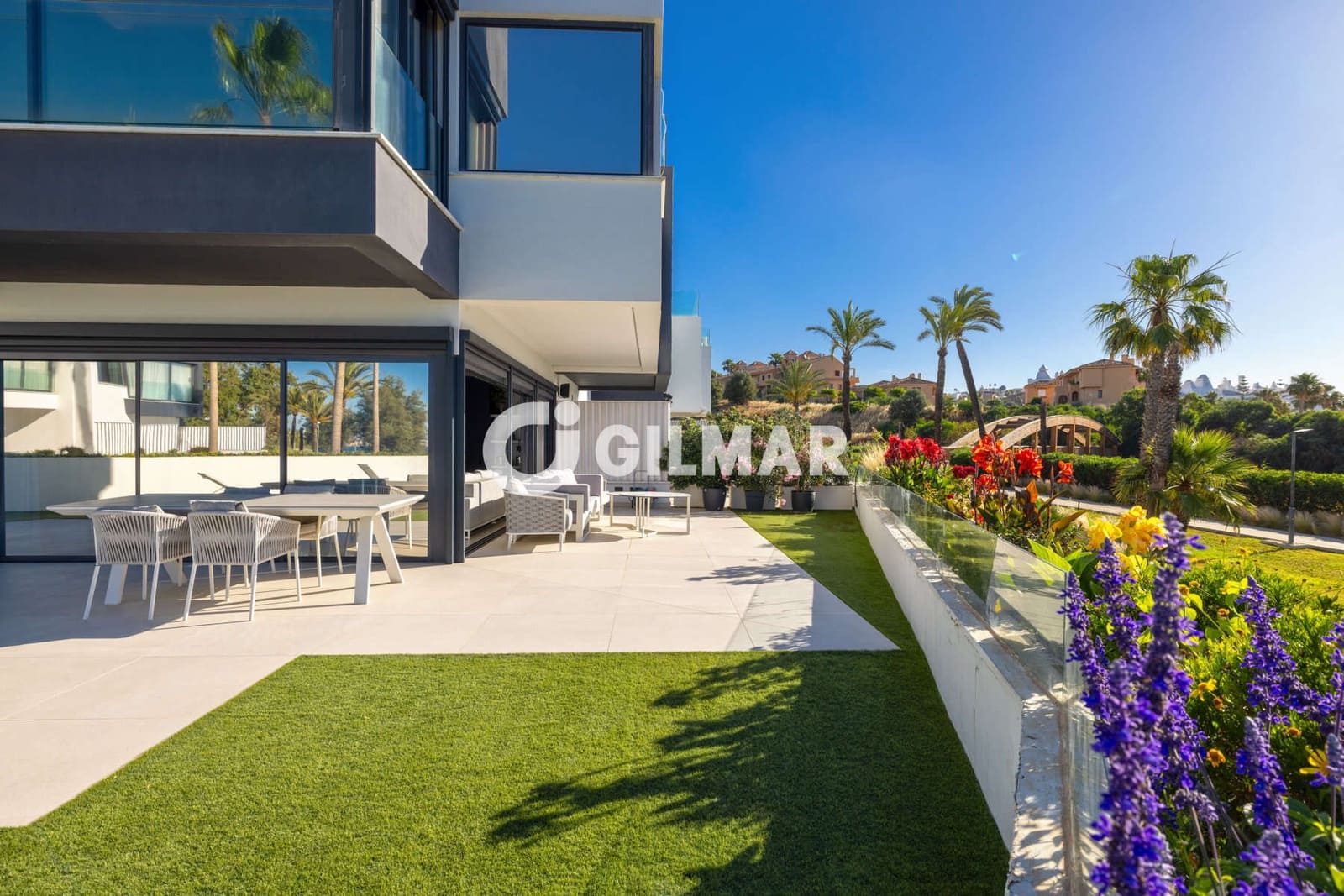 4 bedroom Semi-detached Villa for sale in Estepona with pool garage - € 3,690,000 (Ref: 9922889)
