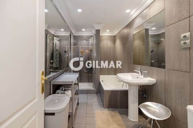 1 camera da letto Appartamento in vendita in Puerto Banus, Marbella con piscina - 260.000 € (Rif: 9932414)