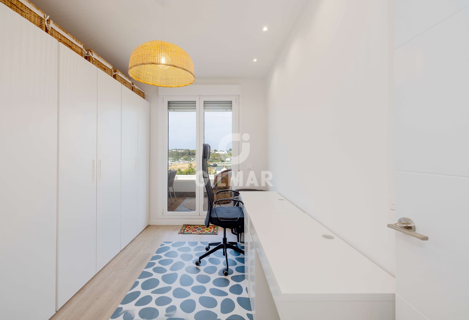 3 soverom Leilighet til salgs i Nueva Andalucia med svømmebasseng garasje - € 495 000 (Ref: 9932418)