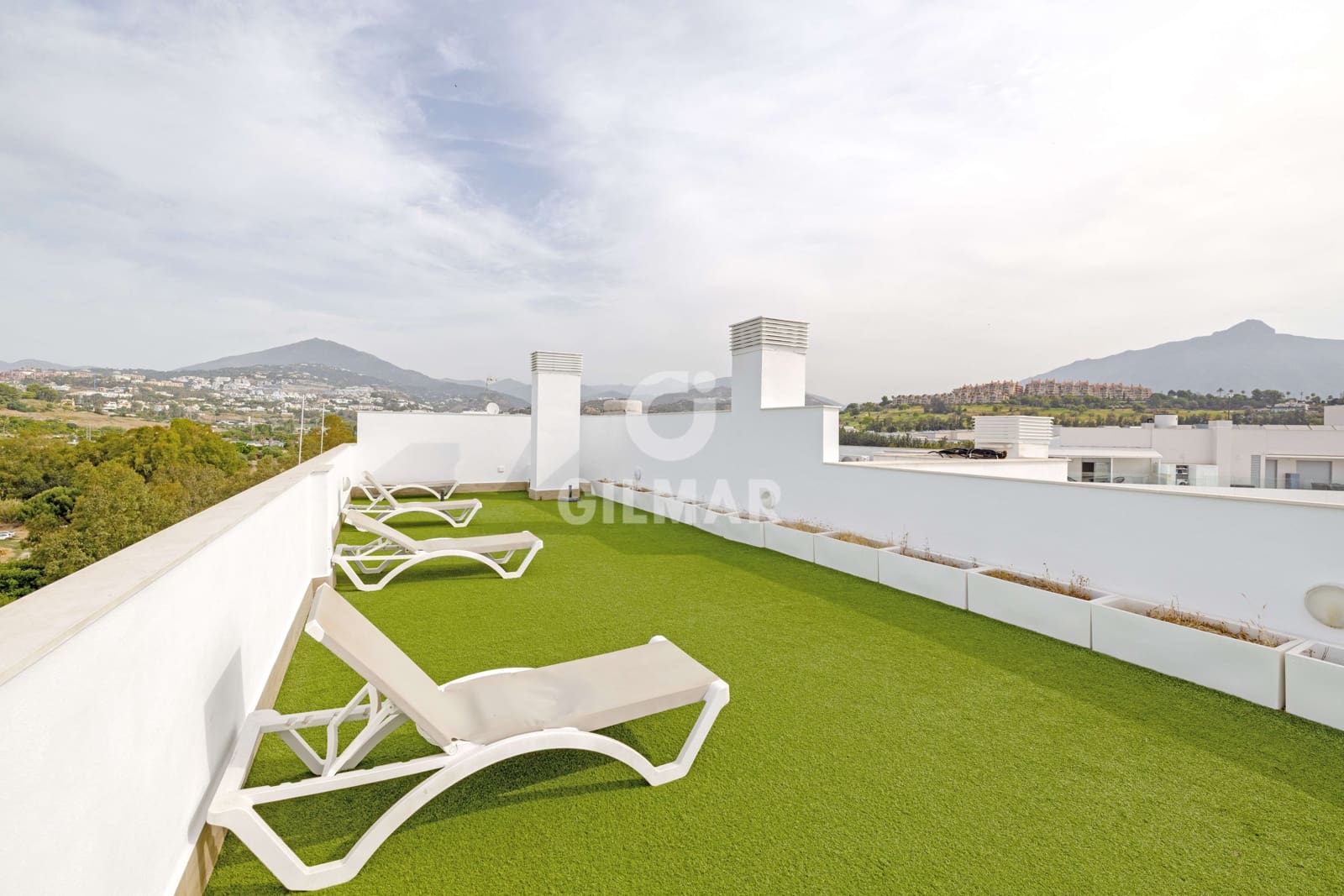 3 soverom Leilighet til salgs i Nueva Andalucia med svømmebasseng garasje - € 495 000 (Ref: 9932418)