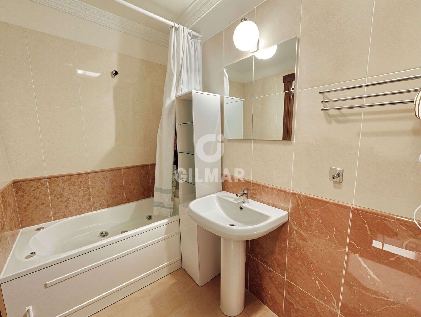 3 Zimmer Reihenhaus zu verkaufen in El Madronal - 390.000 € (Ref: 9932420)