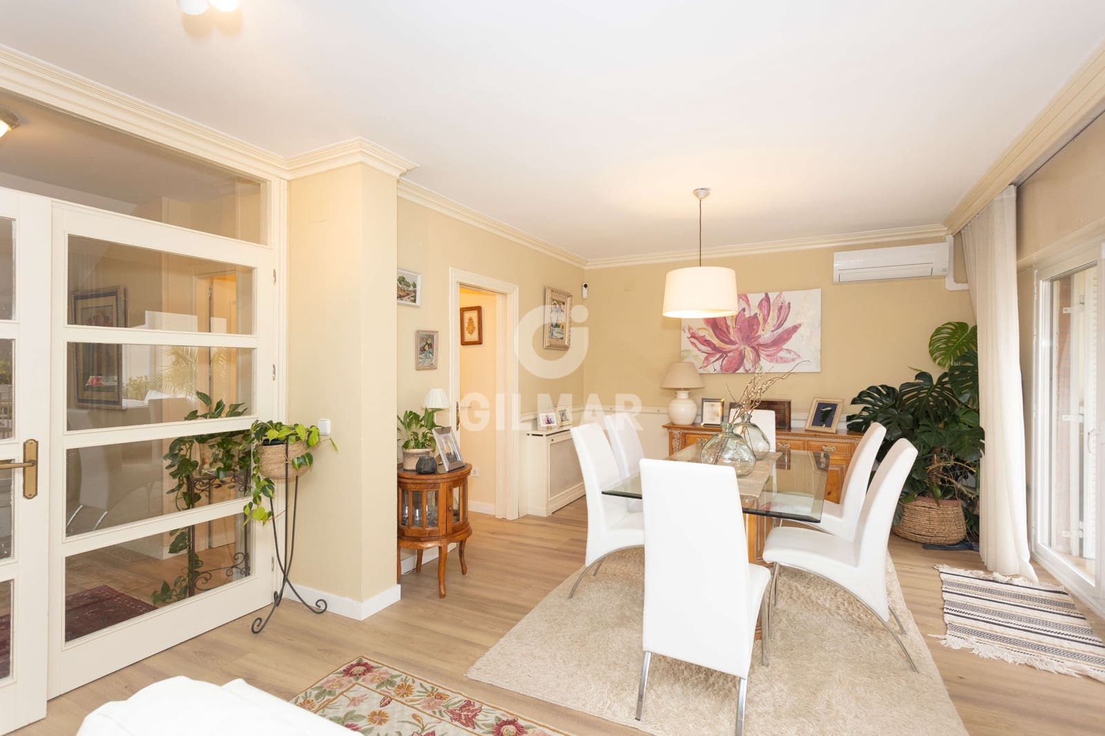 5 makuuhuone Rivitalo myytävänä paikassa Majadahonda mukana uima-altaan - 1 490 000 € (Ref: 9935138)
