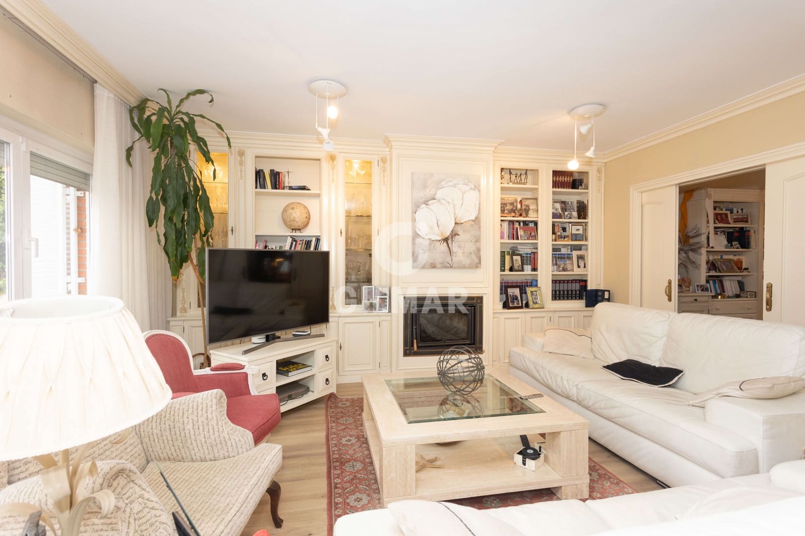 5 makuuhuone Rivitalo myytävänä paikassa Majadahonda mukana uima-altaan - 1 490 000 € (Ref: 9935138)