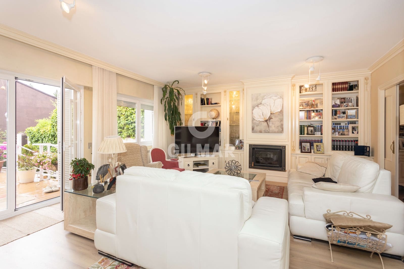 5 makuuhuone Rivitalo myytävänä paikassa Majadahonda mukana uima-altaan - 1 490 000 € (Ref: 9935138)