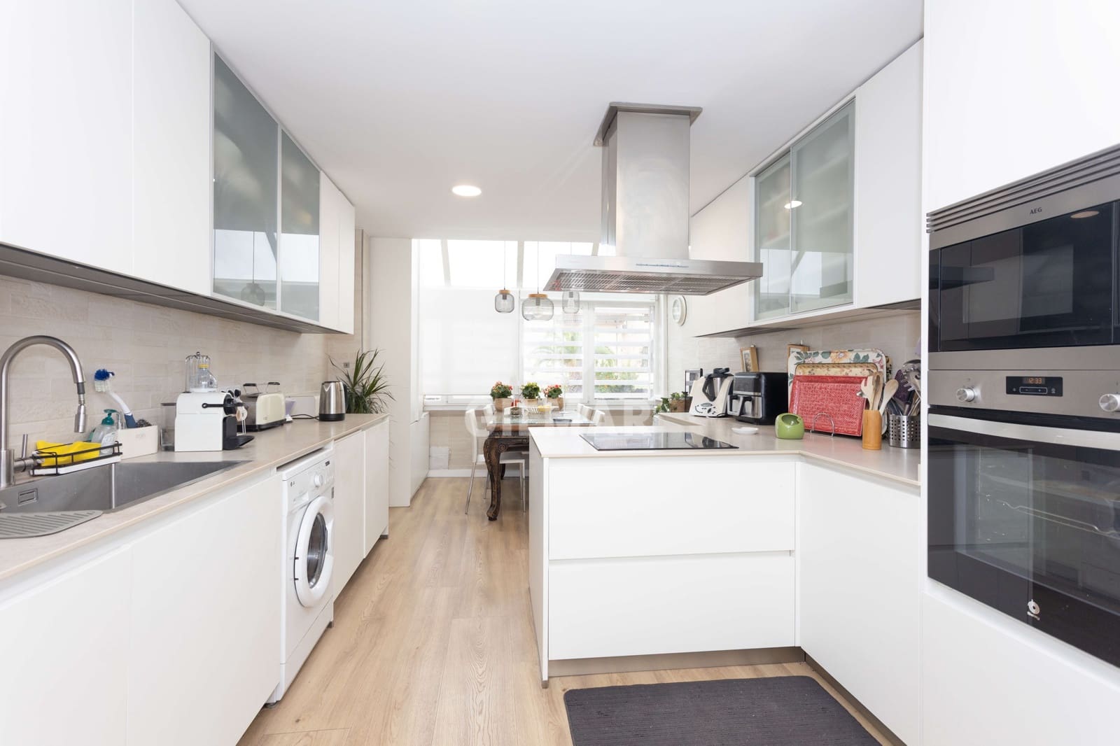 5 makuuhuone Rivitalo myytävänä paikassa Majadahonda mukana uima-altaan - 1 490 000 € (Ref: 9935138)