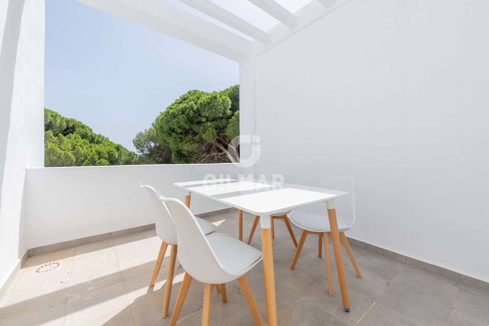 2 slaapkamer Flat te koop in Los Canos de Meca met zwembad garage - € 330.000 (Ref: 9935300)