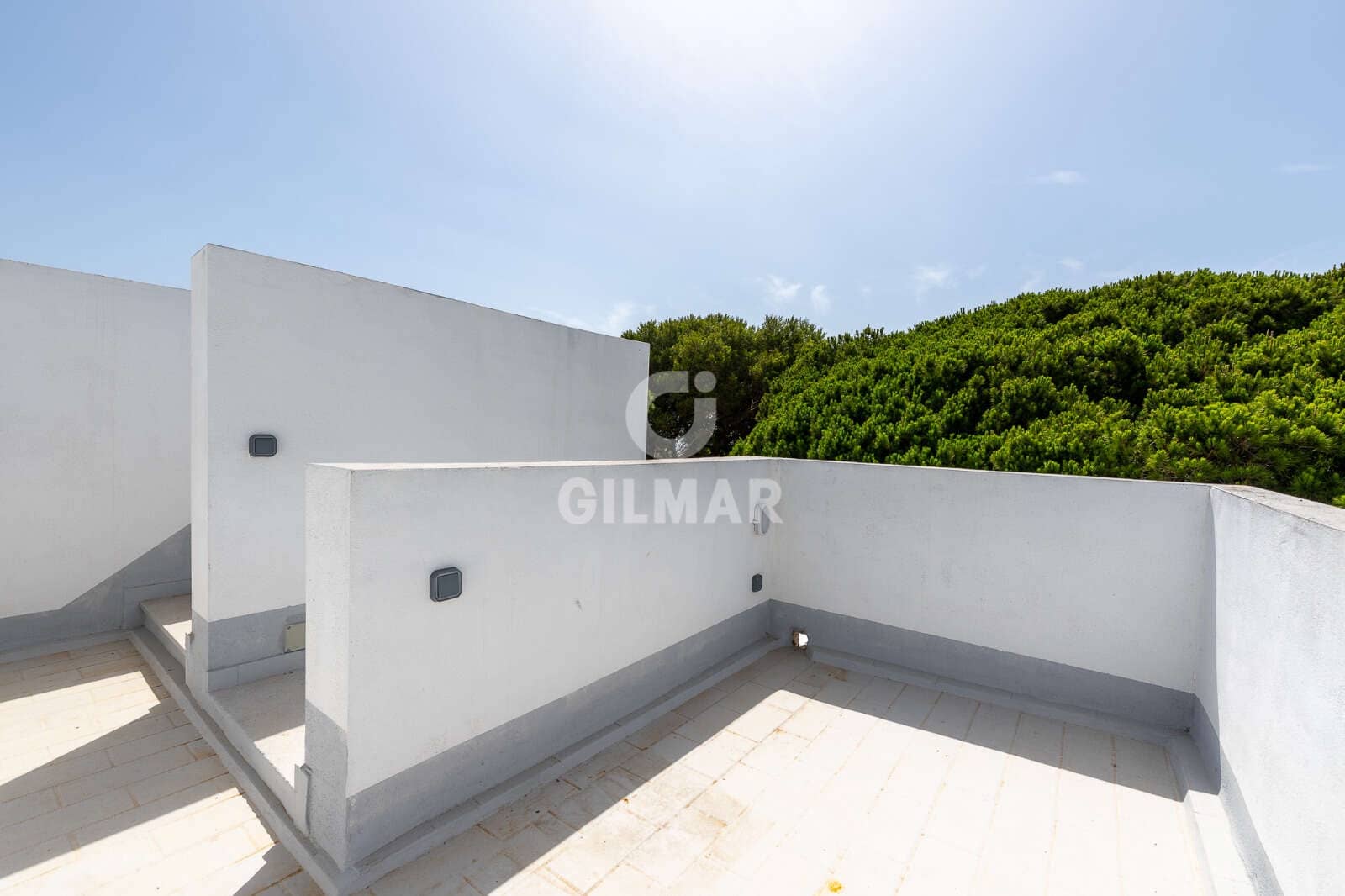 2 slaapkamer Flat te koop in Los Canos de Meca met zwembad garage - € 330.000 (Ref: 9935300)