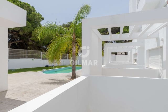 2 slaapkamer Flat te koop in Los Caños de Meca, Barbate met zwembad garage - € 330.000 (Ref: 9935300)