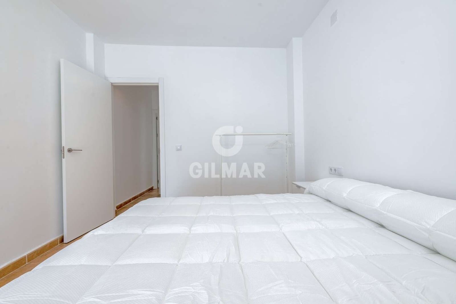 2 bedroom Flat for sale in Los Canos de Meca with pool garage - € 330,000 (Ref: 9935300)