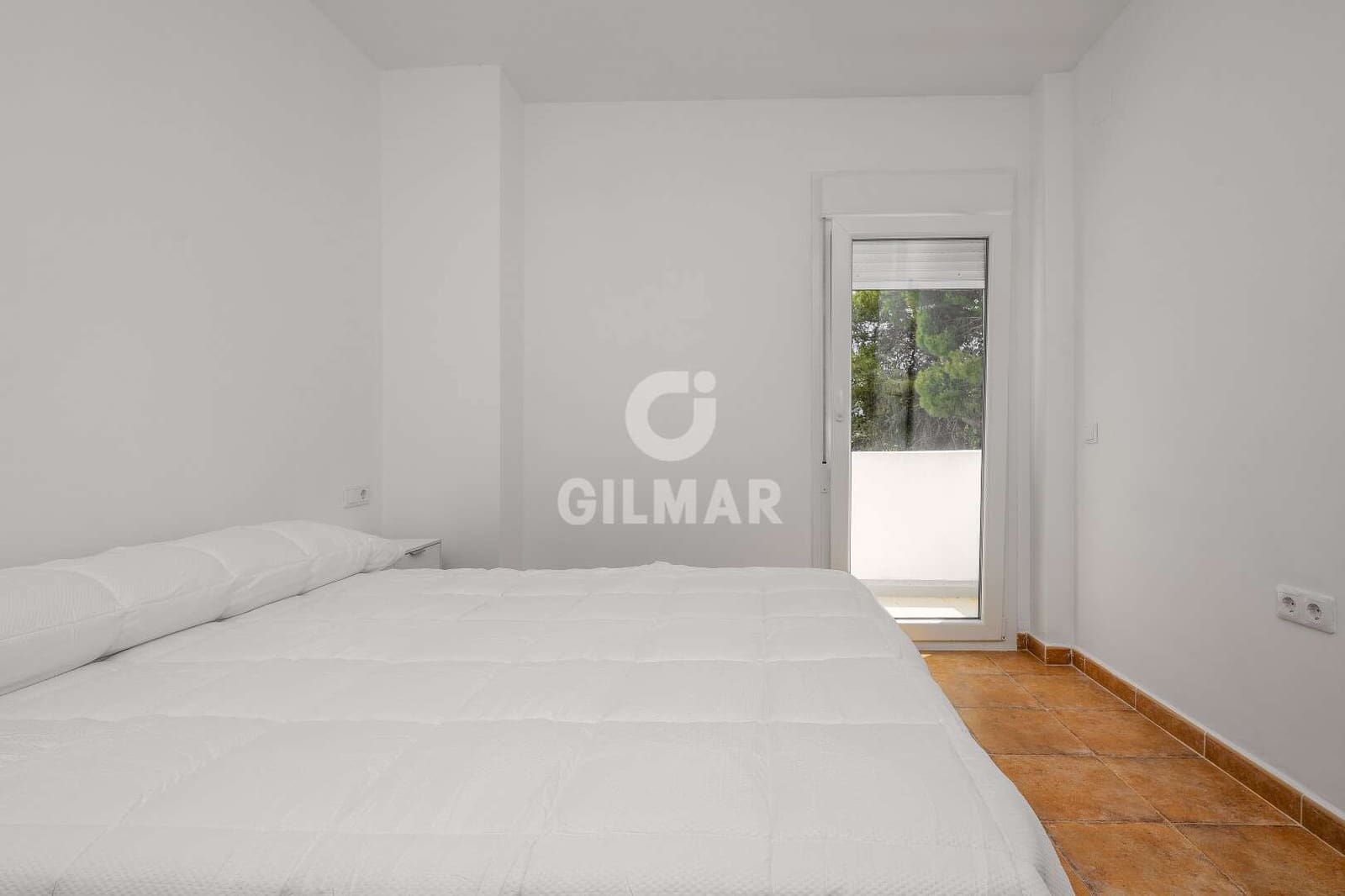2 bedroom Flat for sale in Los Canos de Meca with pool garage - € 330,000 (Ref: 9935300)