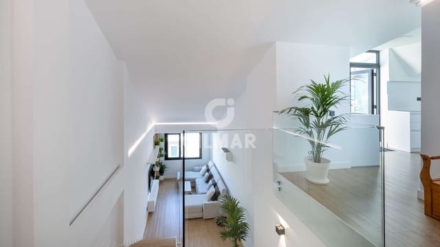 2 soveværelse Penthouse til salg i Las Palmas de Gran Canaria - € 887.000 (Ref: 9936875)