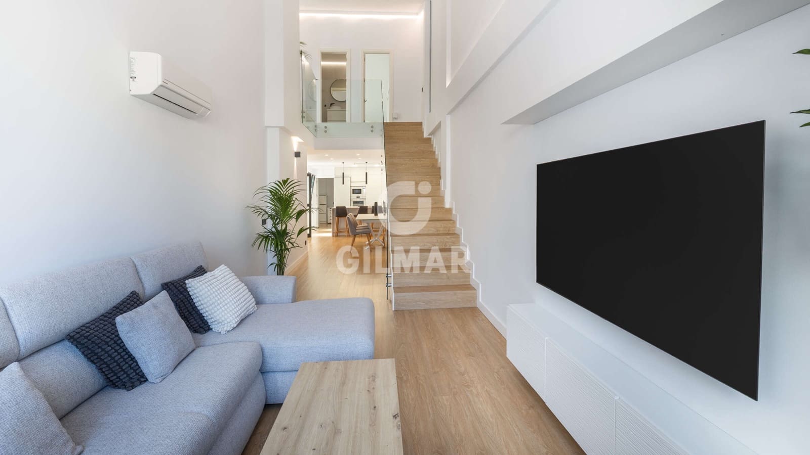 2 bedroom Penthouse for sale in Las Palmas de Gran Canaria - € 887,000 (Ref: 9936875)