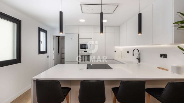 2 soveværelse Penthouse til salg i Las Palmas de Gran Canaria - € 887.000 (Ref: 9936875)