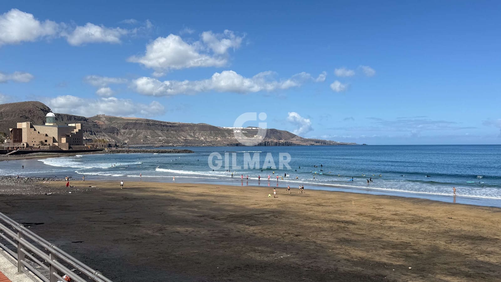 2 bedroom Penthouse for sale in Las Palmas de Gran Canaria - € 887,000 (Ref: 9936875)
