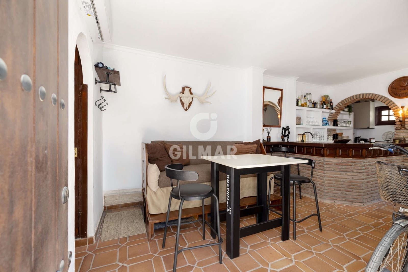 2 bedroom Semi-detached Villa for sale in Estepona - € 470,000 (Ref: 9937142)