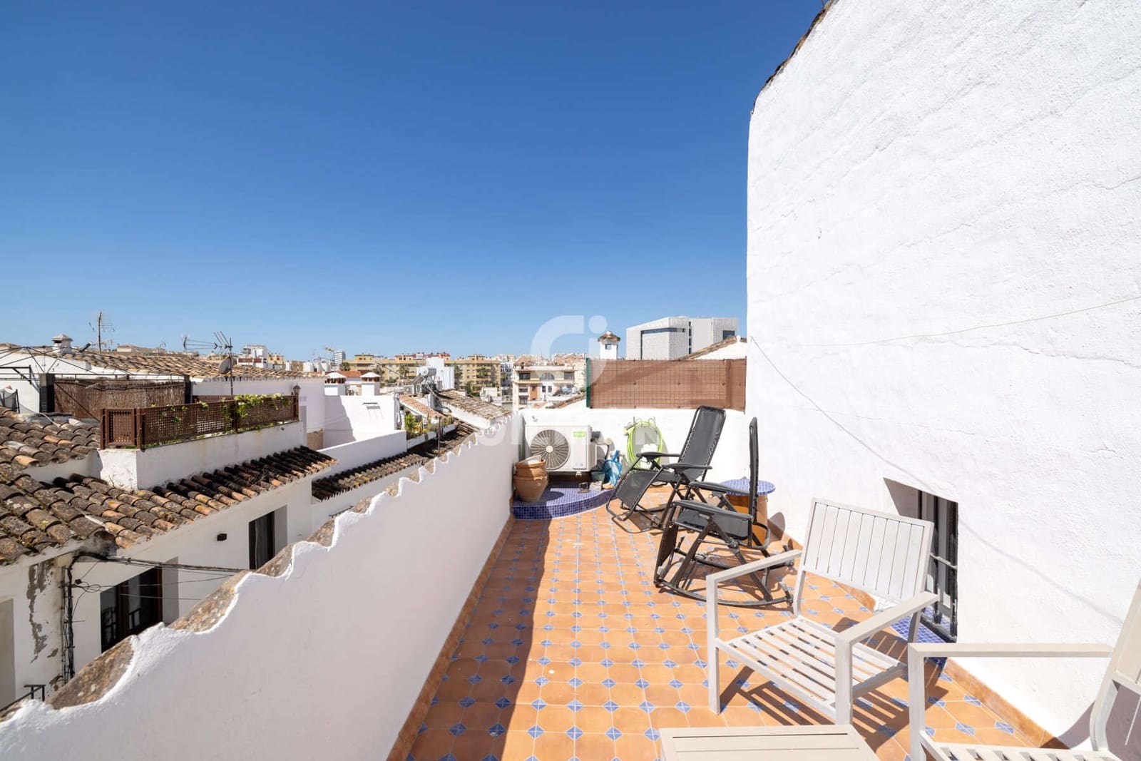2 bedroom Semi-detached Villa for sale in Estepona - € 470,000 (Ref: 9937142)