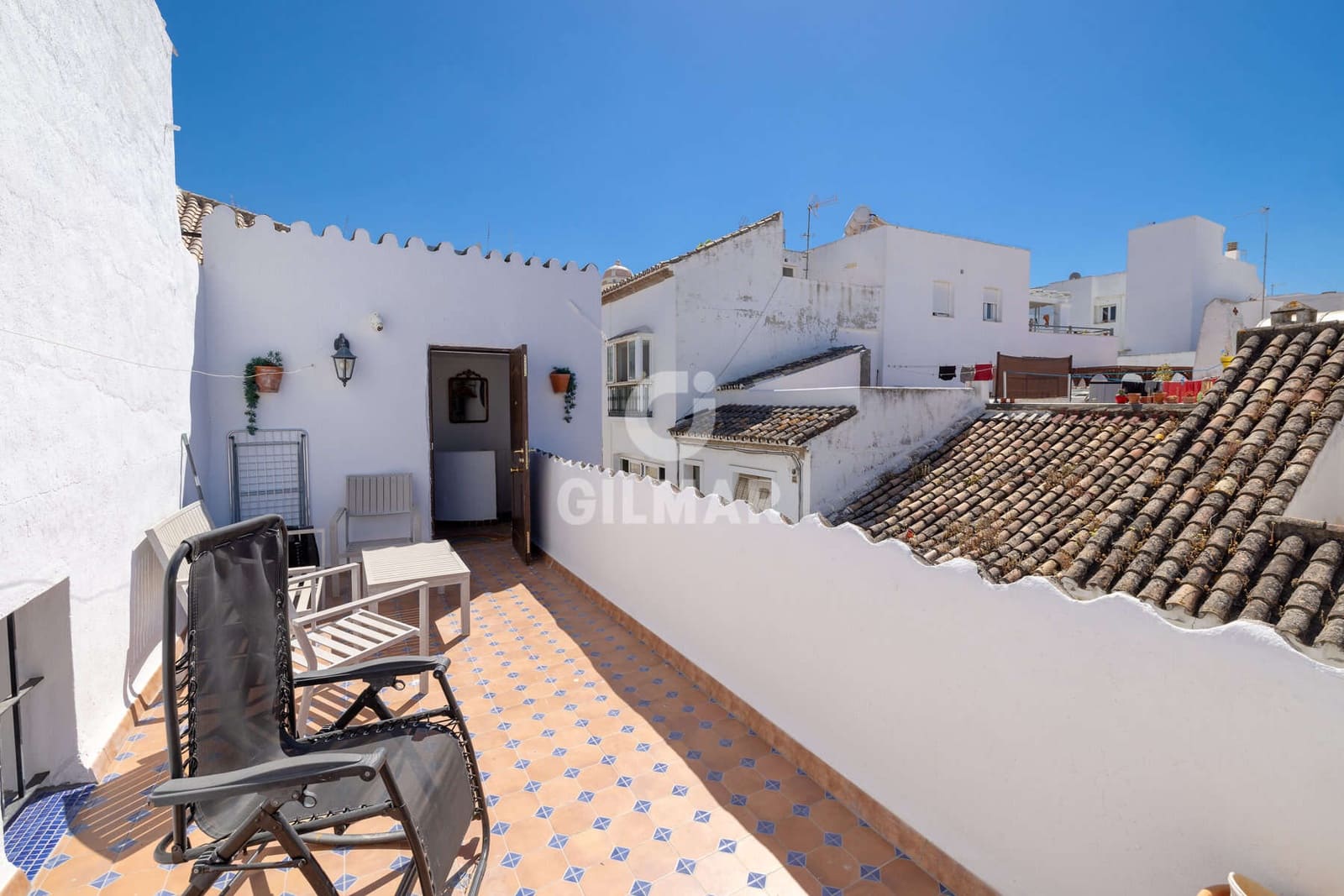 2 bedroom Semi-detached Villa for sale in Estepona - € 470,000 (Ref: 9937142)