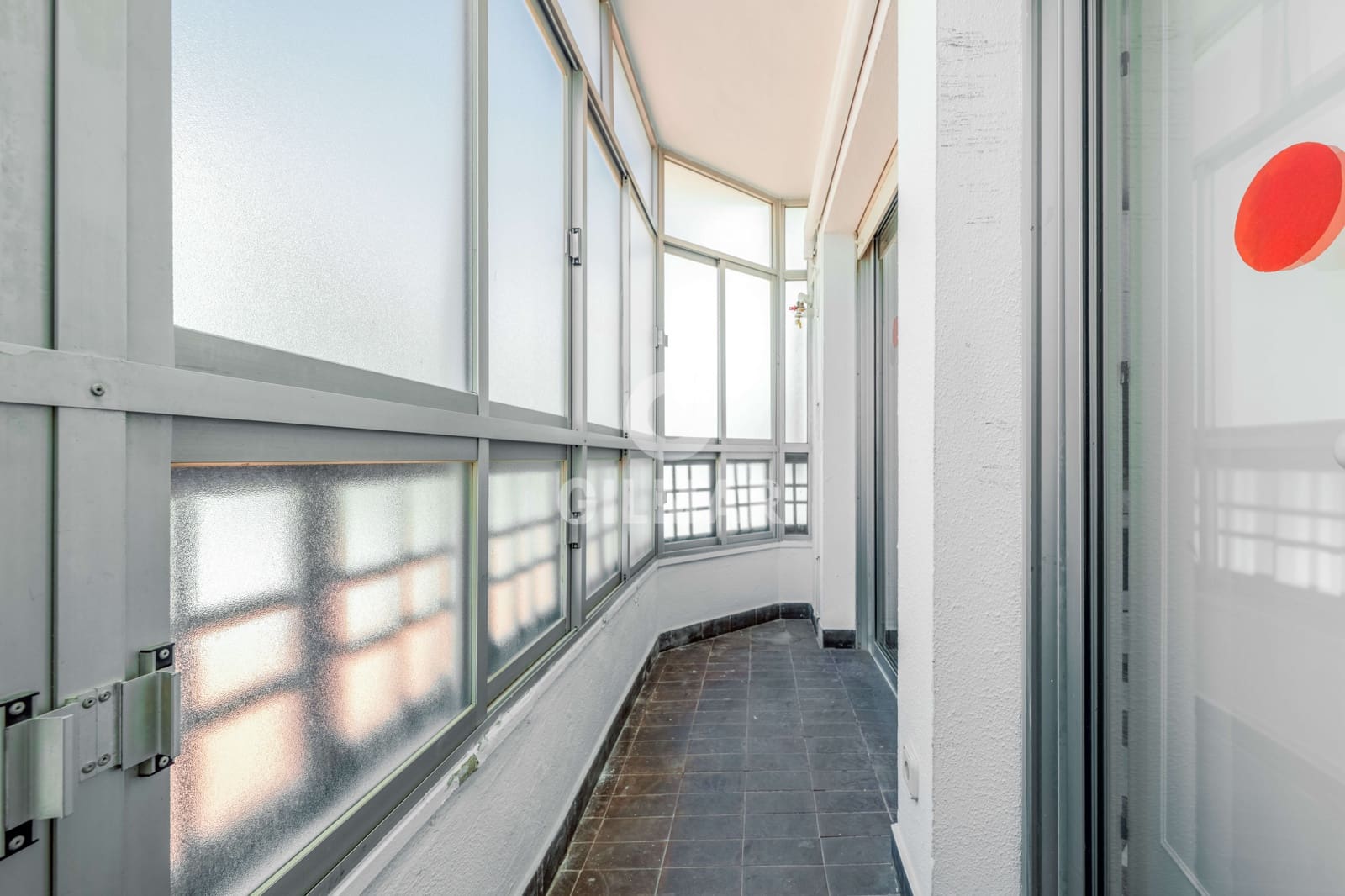 5 bedroom Flat for sale in Cadiz city with garage - € 850,000 (Ref: 9938724)