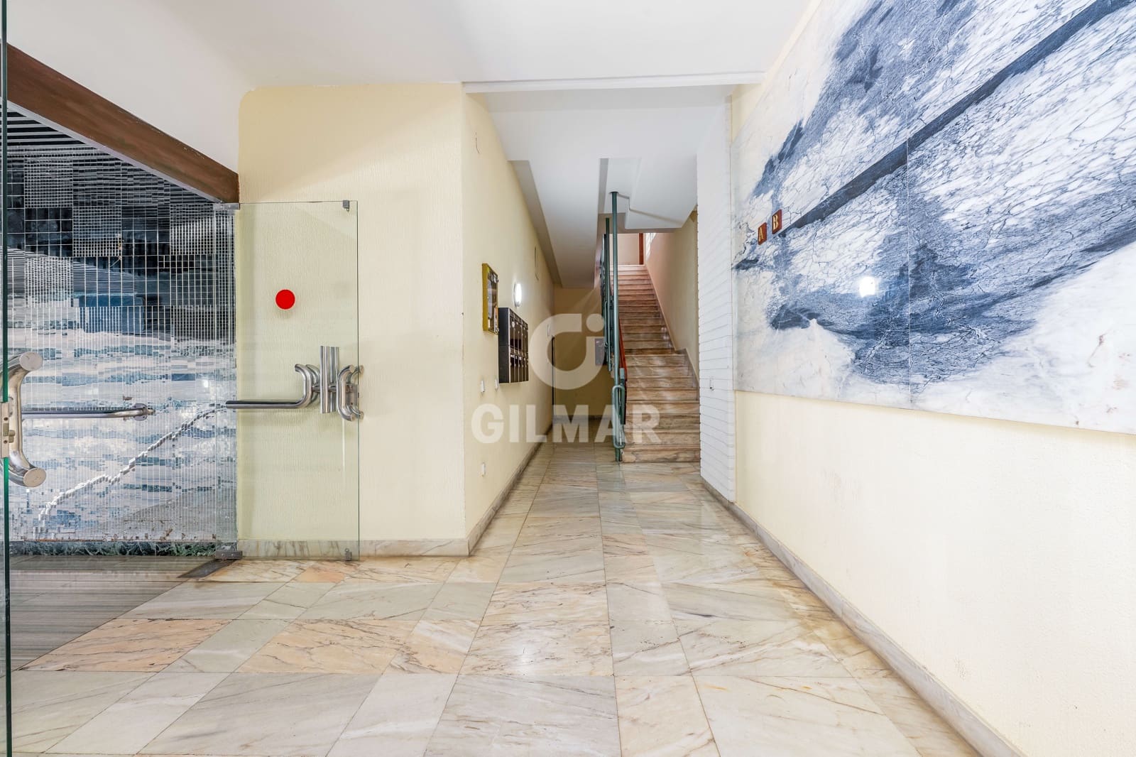 5 bedroom Flat for sale in Cadiz city with garage - € 850,000 (Ref: 9938724)