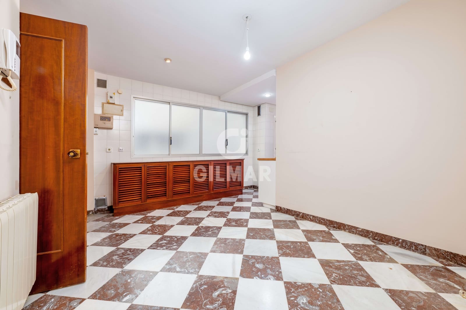 5 bedroom Flat for sale in Cadiz city with garage - € 850,000 (Ref: 9938724)