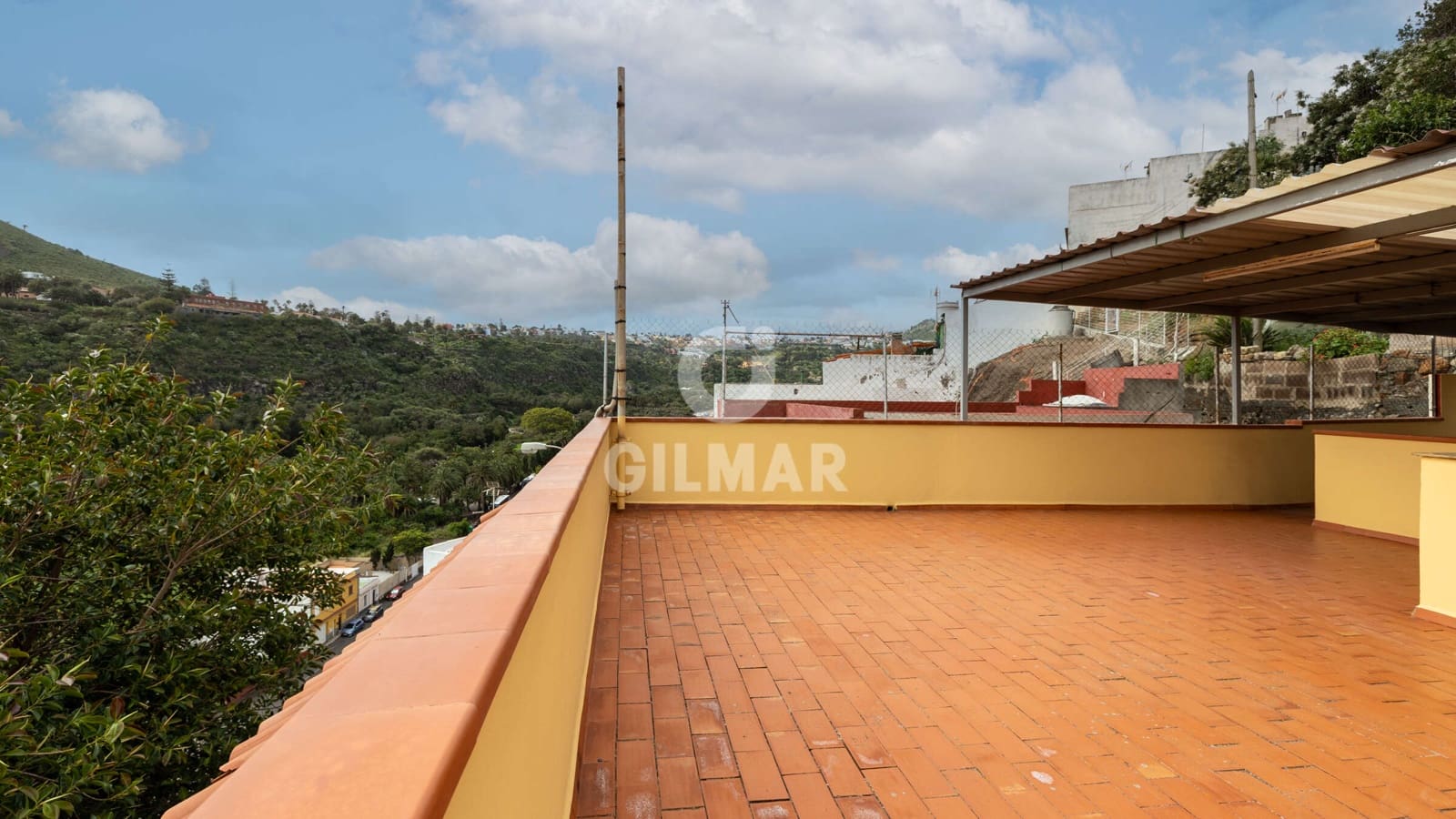 4 bedroom Villa for sale in Las Palmas de Gran Canaria - € 320,000 (Ref: 9939128)