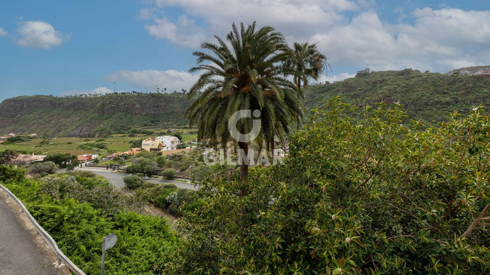 4 bedroom Villa for sale in Las Palmas de Gran Canaria - € 320,000 (Ref: 9939128)