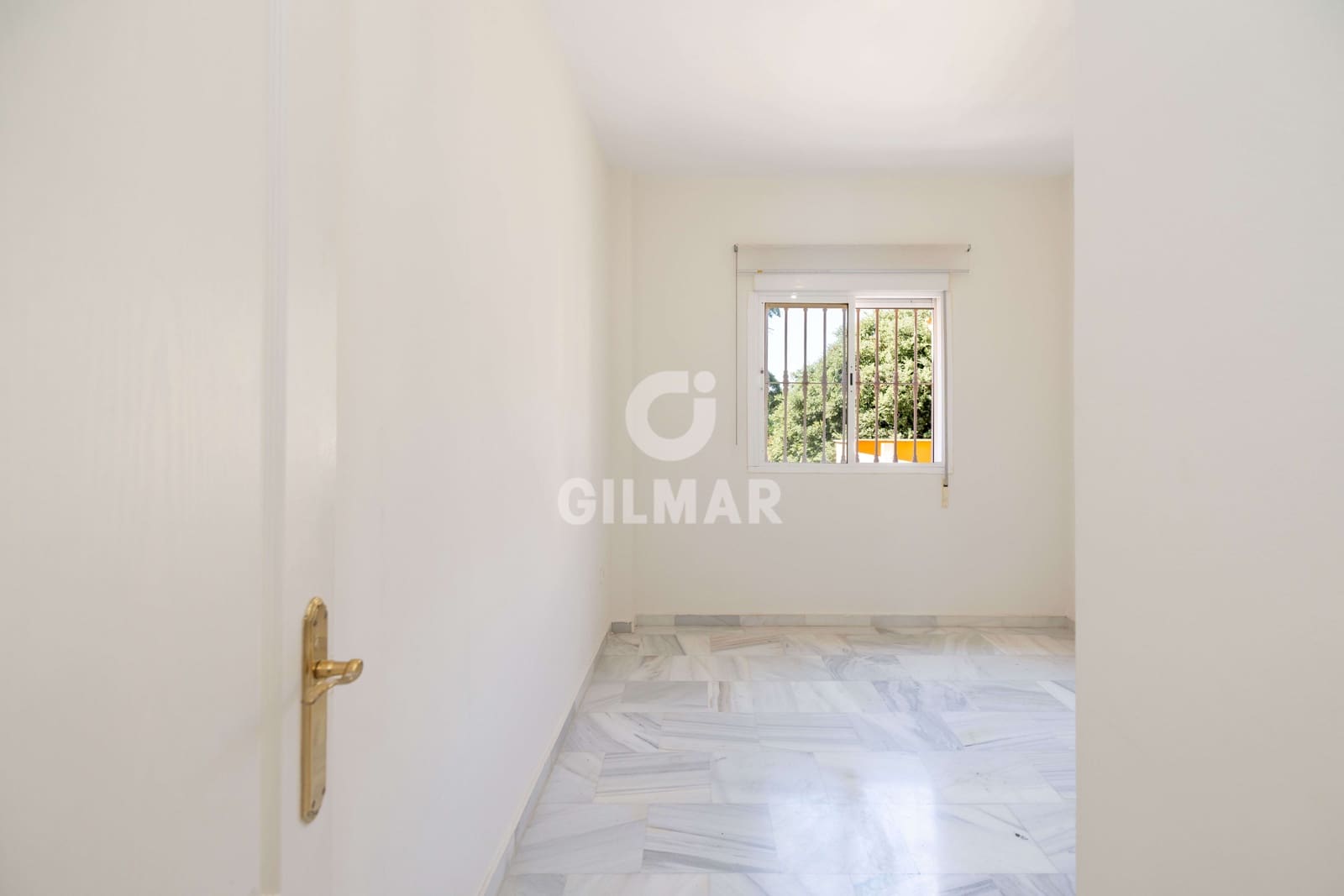 3 sypialnia Mieszkanie na sprzedaż w Carib Playa z basenem garażem - 490 000 € (Ref: 9939129)