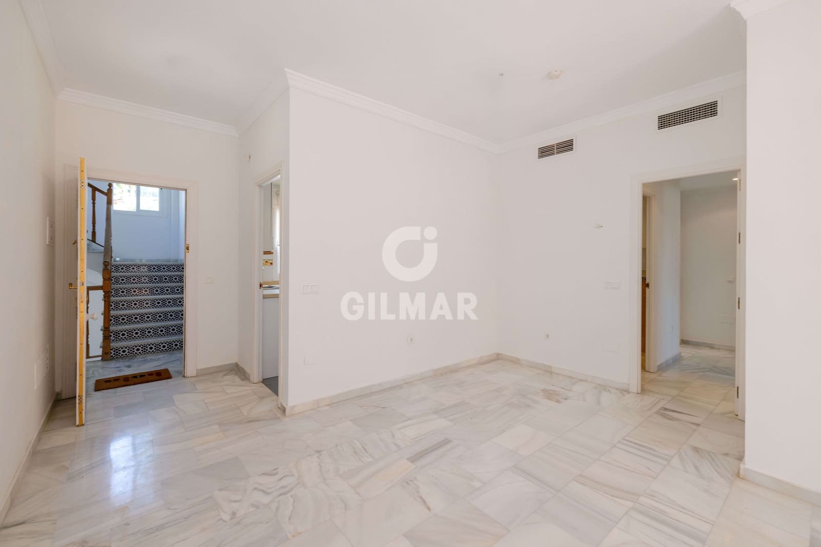 3 sypialnia Mieszkanie na sprzedaż w Carib Playa z basenem garażem - 490 000 € (Ref: 9939129)