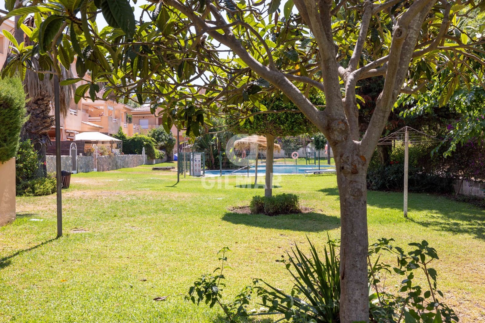 3 sypialnia Mieszkanie na sprzedaż w Carib Playa z basenem garażem - 490 000 € (Ref: 9939129)