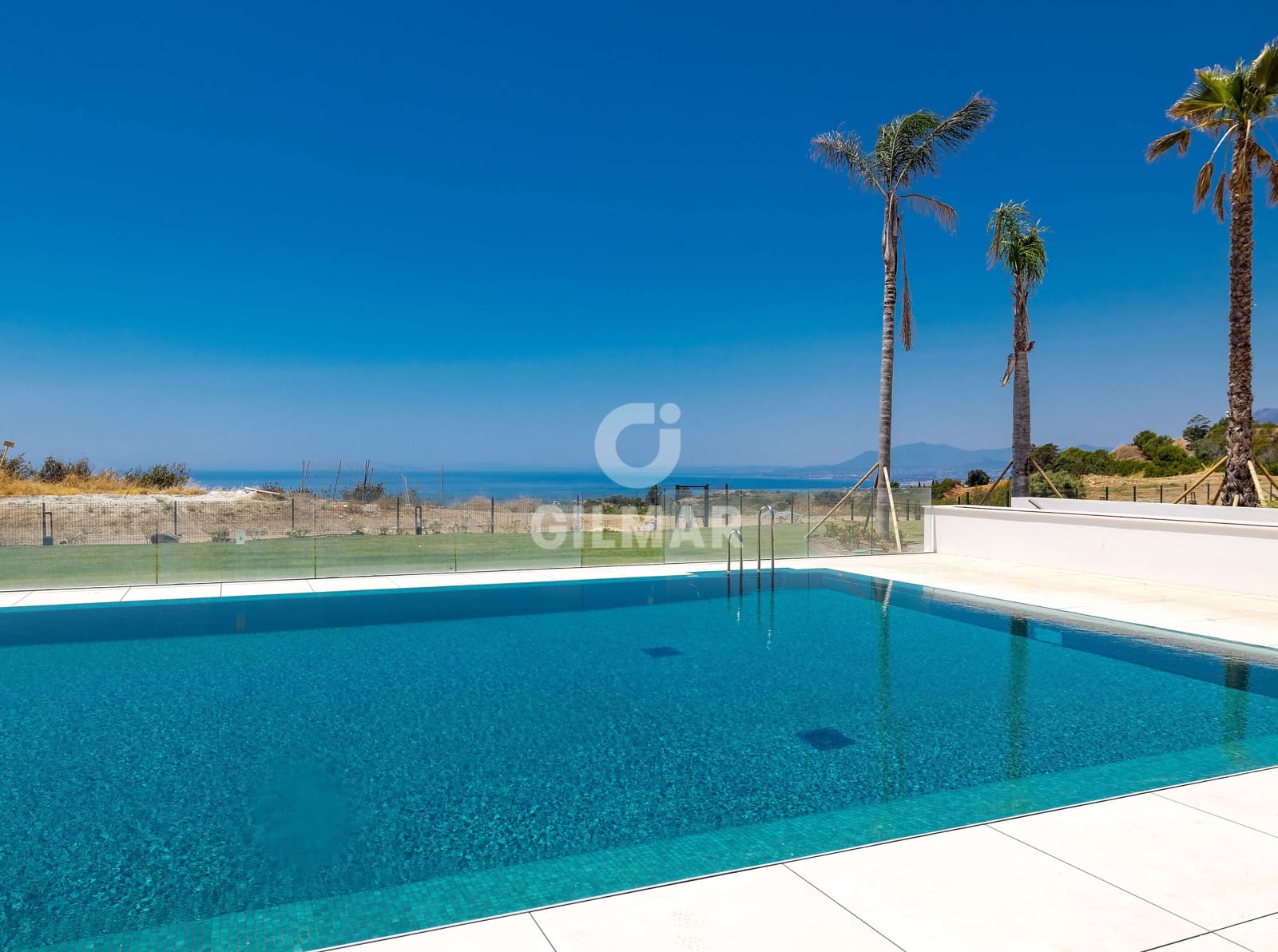 3 bedroom Flat for sale in La Mairena with pool garage - € 1,250,000 (Ref: 9941286)