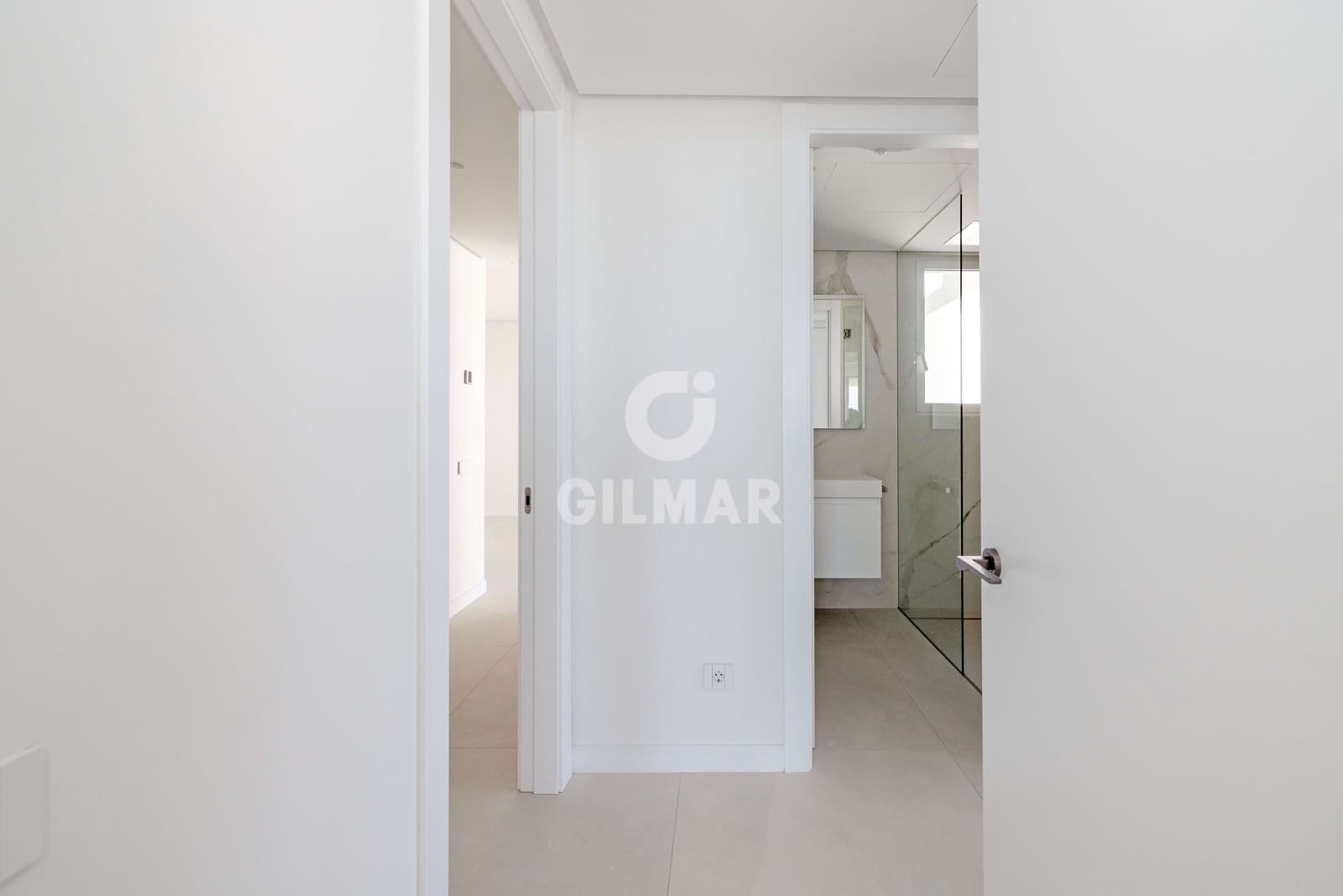 3 bedroom Flat for sale in La Mairena with pool garage - € 1,250,000 (Ref: 9941286)