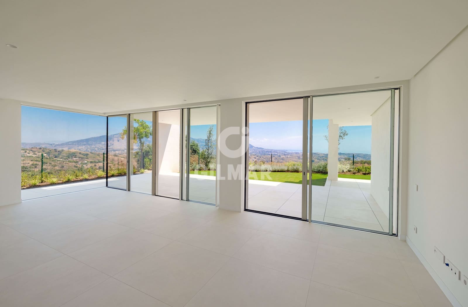 3 bedroom Flat for sale in La Mairena with pool garage - € 1,250,000 (Ref: 9941286)