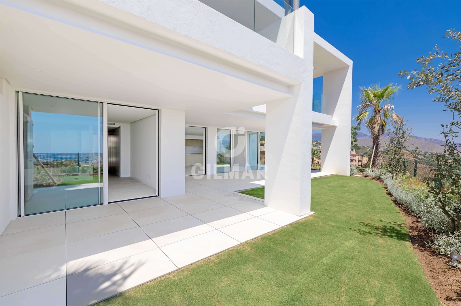 3 bedroom Flat for sale in La Mairena with pool garage - € 1,250,000 (Ref: 9941286)