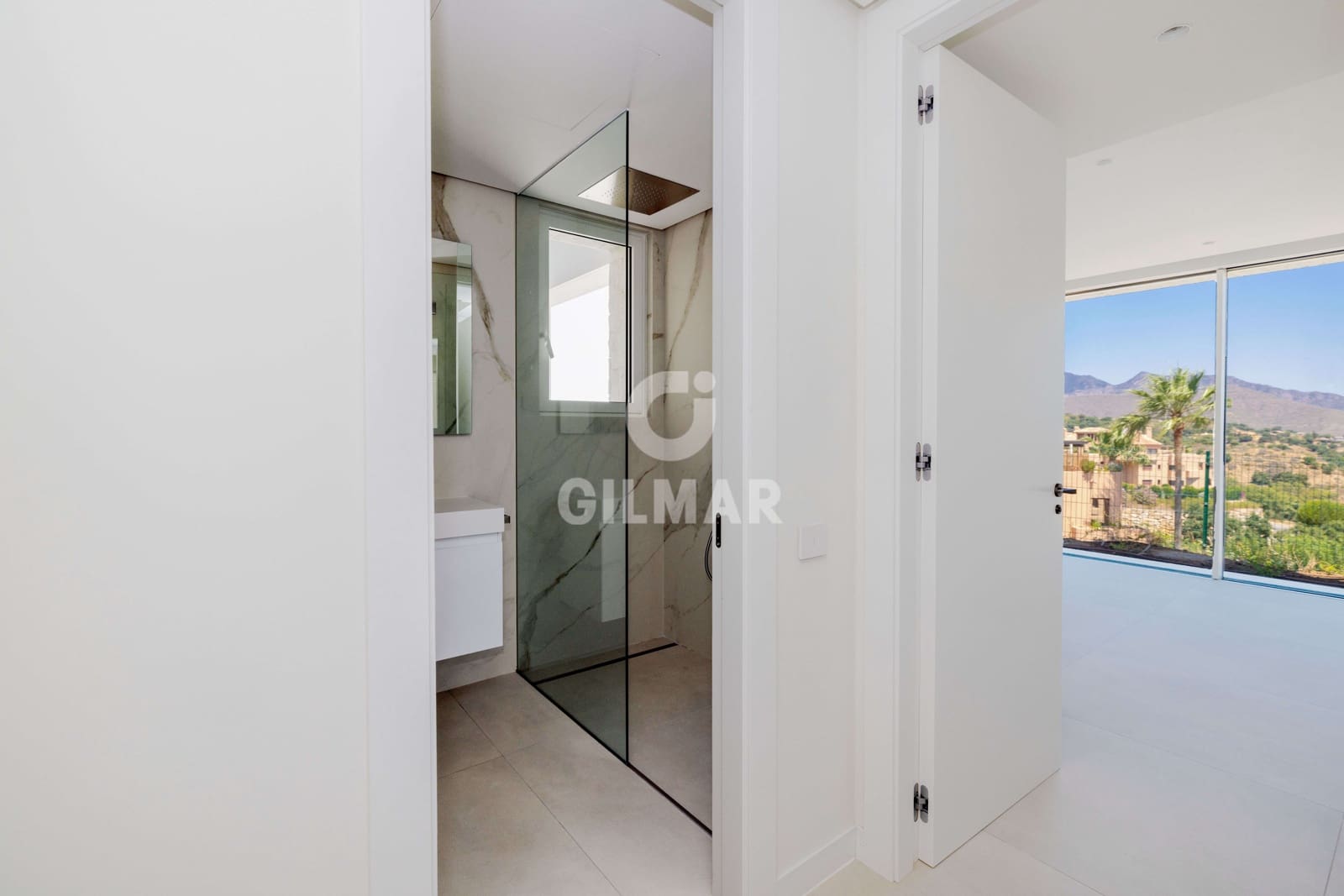 3 bedroom Flat for sale in La Mairena with pool garage - € 1,250,000 (Ref: 9941286)